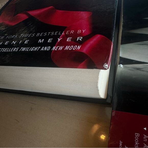 First Edition ECLIPSE ( Hardcover ) by Stephanie Meyer. 2007 . Book 3 of 5. - Picture 11 of 15